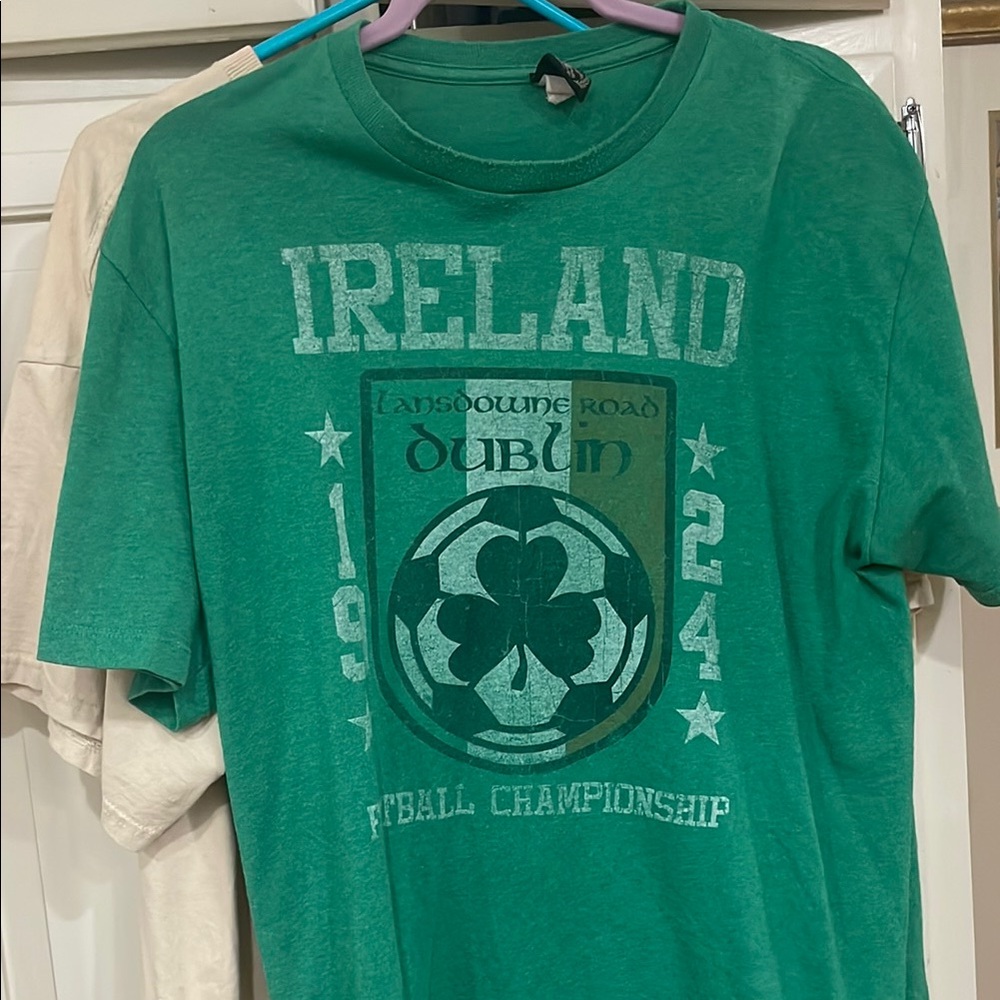 Green Ireland Graphic T-Shirt